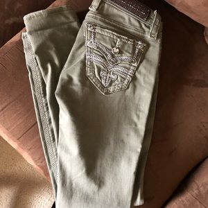 Rock revival jeans